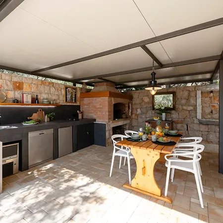 Olive Oasis With Private Jacuzzi And Summer Kitchen Orasac