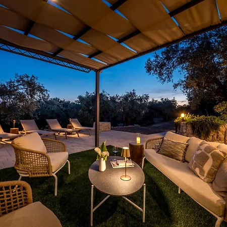 Olive Oasis With Private Jacuzzi And Summer Kitchen Orasac