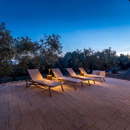Ferienhaus Olive Oasis With Private Jacuzzi And Summer Kitchen *