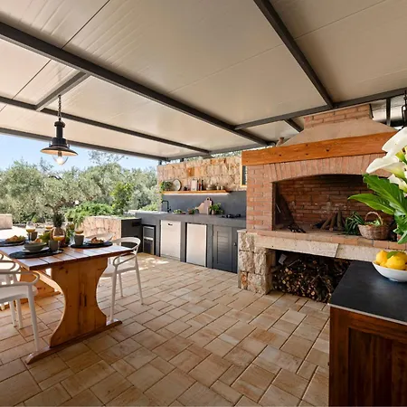 Ferienhaus Olive Oasis With Private Jacuzzi And Summer Kitchen *