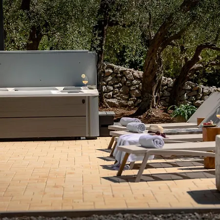 Olive Oasis With Private Jacuzzi And Summer Kitchen * Orasac