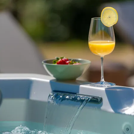 Ferienhaus Olive Oasis With Private Jacuzzi And Summer Kitchen Orasac