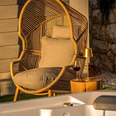 Ferienhaus Olive Oasis With Private Jacuzzi And Summer Kitchen