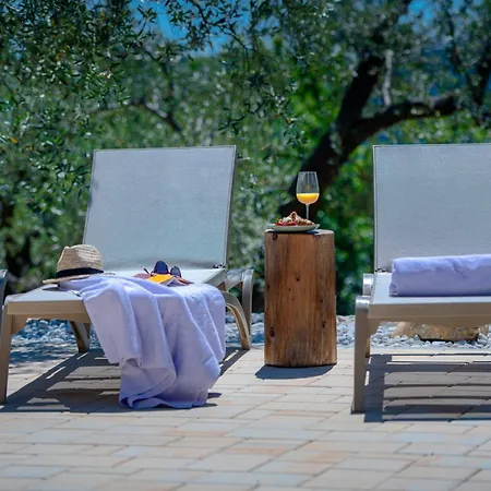 Ferienhaus Olive Oasis With Private Jacuzzi And Summer Kitchen