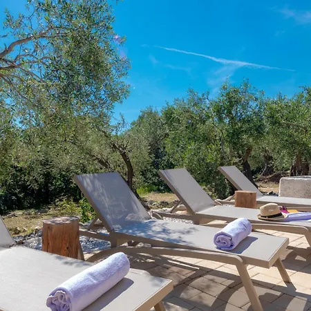 Ferienhaus Olive Oasis With Private Jacuzzi And Summer Kitchen