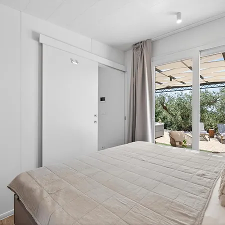 Olive Oasis With Private Jacuzzi And Summer Kitchen *